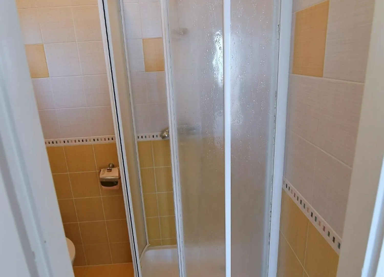 Bed & Breakfast Rooms With Breakfast & Apartment Valentin Moscenicka Draga
