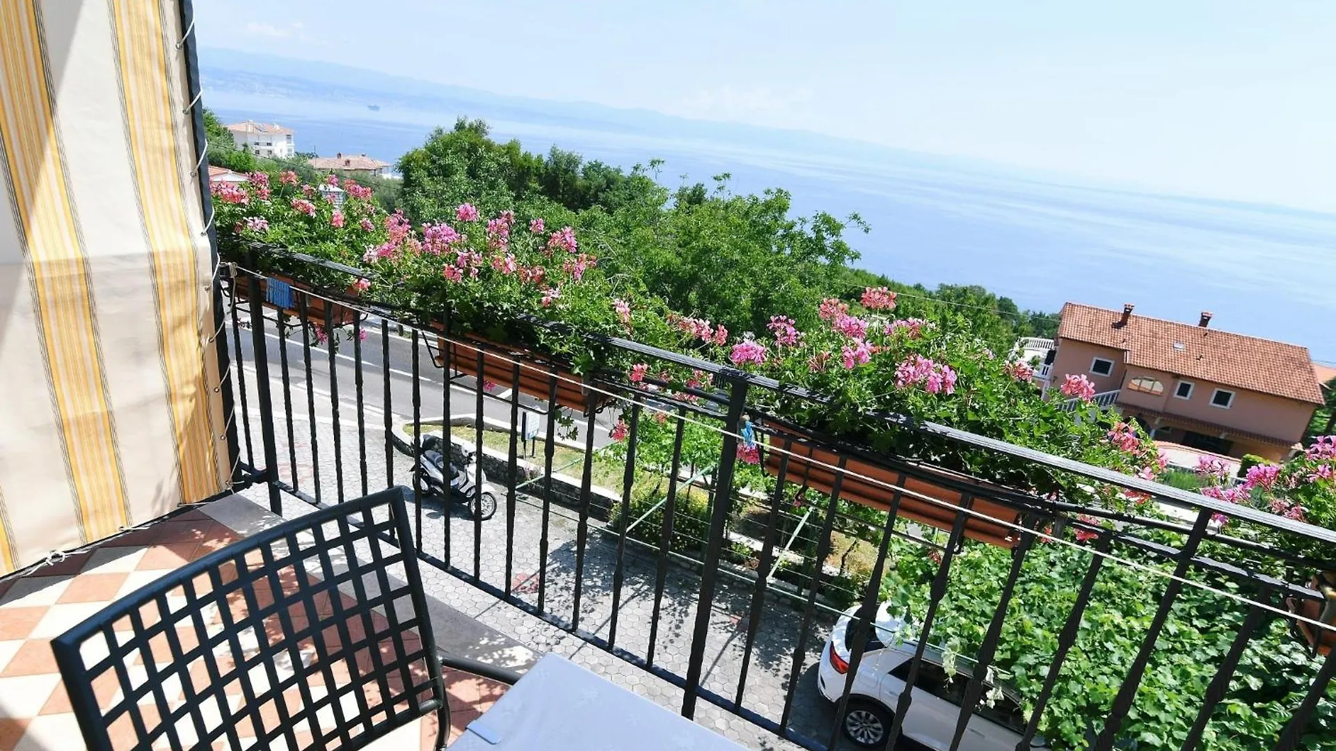 Rooms With Breakfast & Apartment Valentin Moscenicka Draga Bed & Breakfast